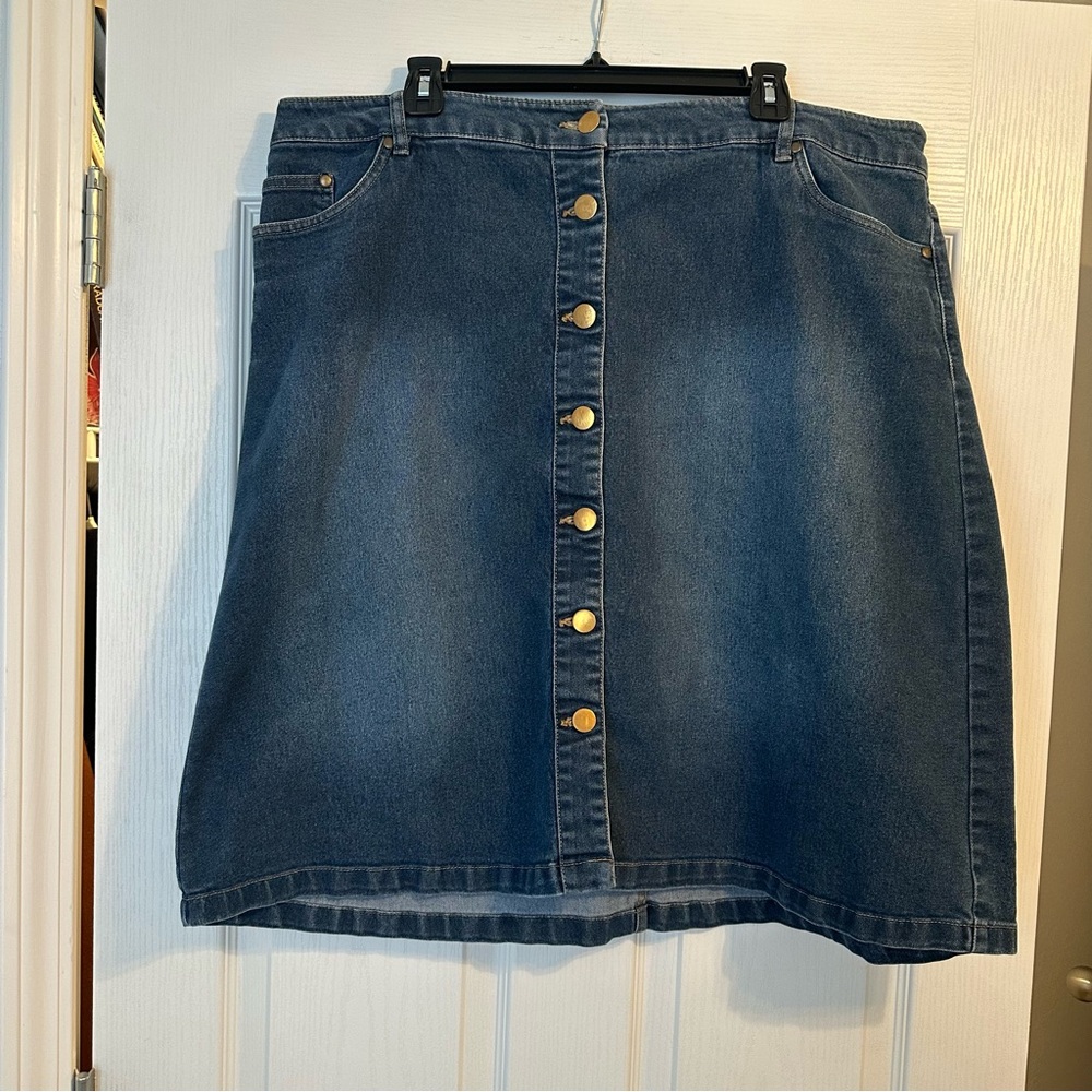 Eloquii Dark Blue Denim Skirt with Gold Buttons